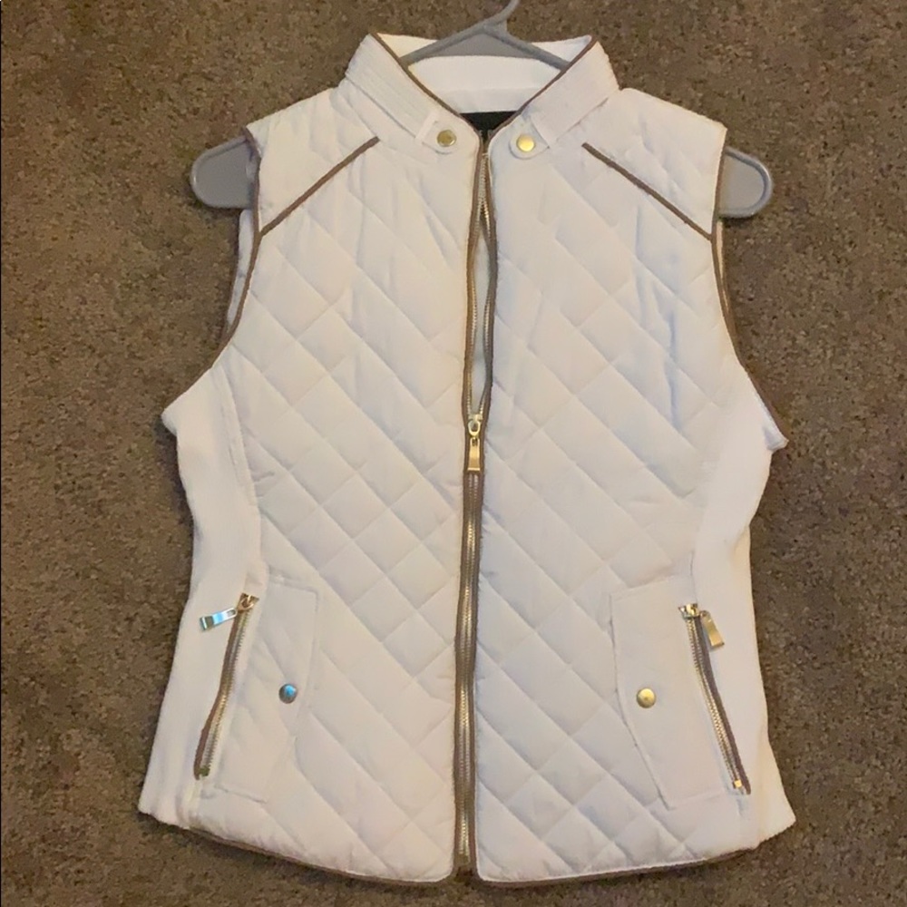 White vest